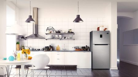 Refrigerator-Buying-Guide-20231682342470379.jpg